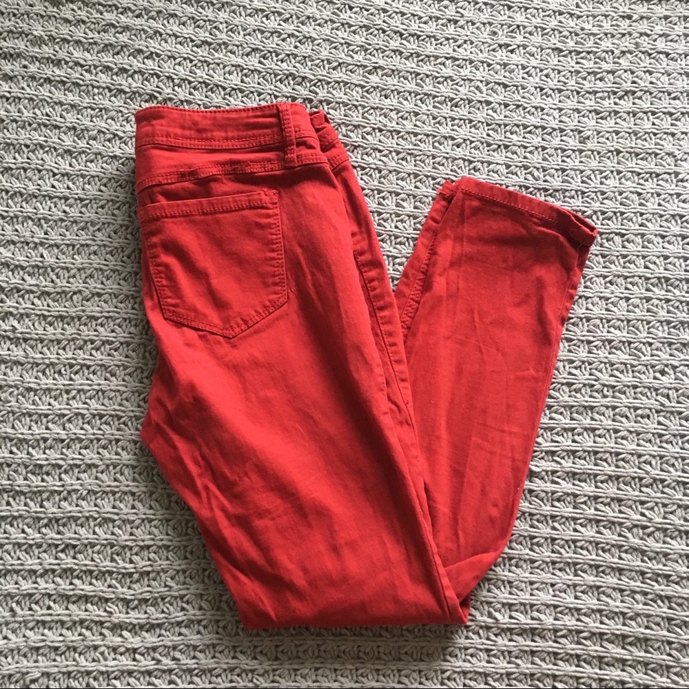 Red stretchy low rise pants